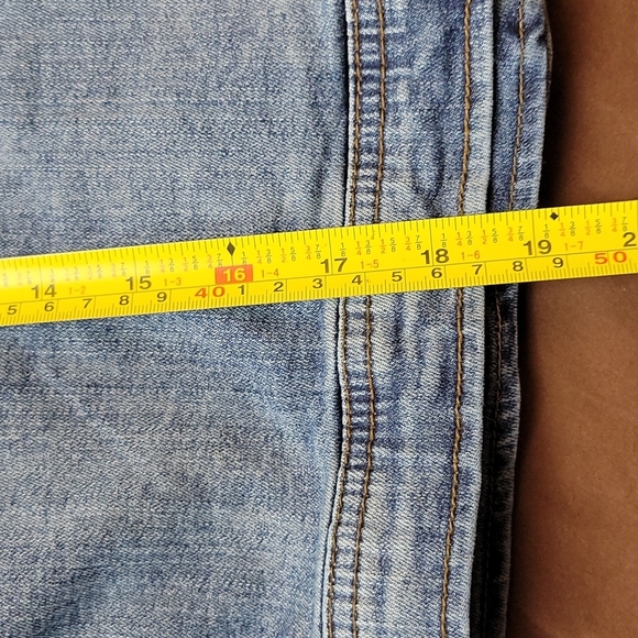 REFUGE Distressed Jean Trucker Jacket  M - Picture 12 of 12